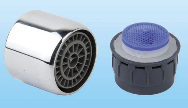 Faucet aerator