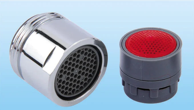 Faucet aerator